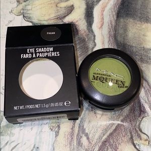MAC COSMETICS BNIB PAGAN eyeshadow